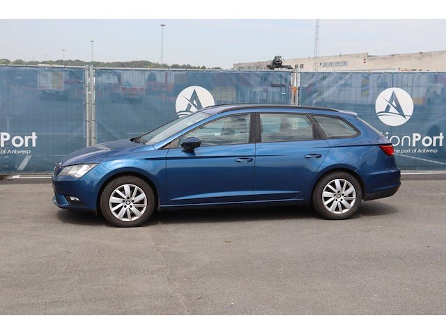 Personenauto seat leon benzine 105pk 2014 (marge) - afbeelding 1 van  1