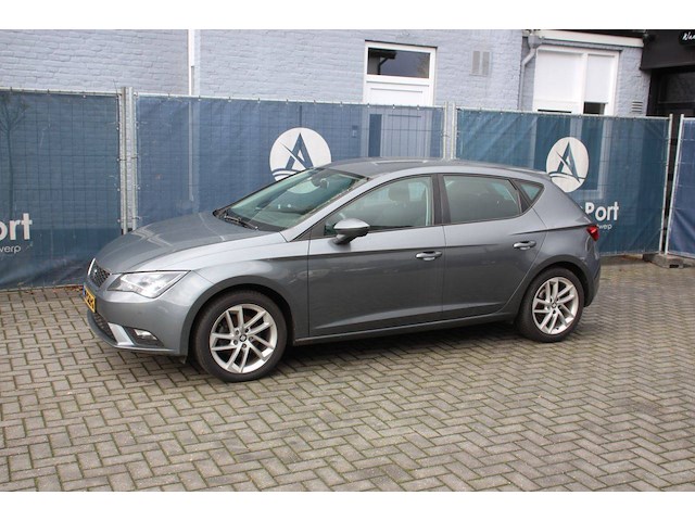 Personenauto seat leon diesel 110pk 2016 - afbeelding 1 van  1