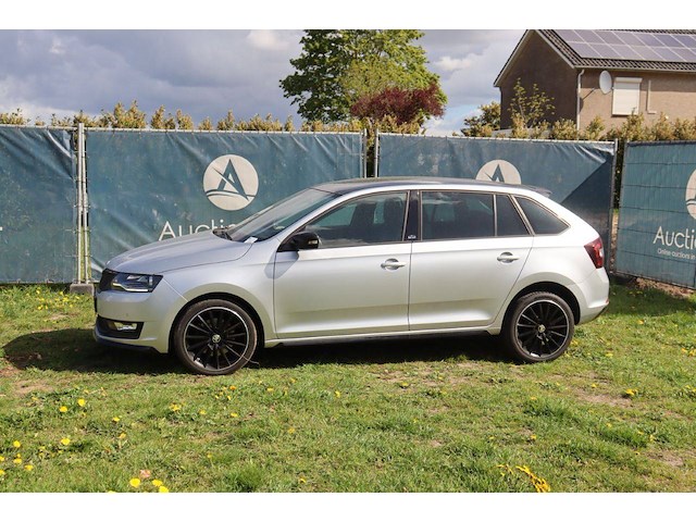 Personenauto skoda rapid benzine 110pk 2019 - afbeelding 1 van  1