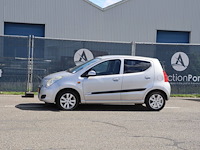 Personenauto suzuki alto benzine 68pk 2010 - afbeelding 1 van  1
