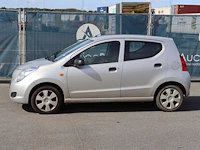 Personenauto suzuki alto benzine 68pk 2011 (marge) - afbeelding 1 van  1