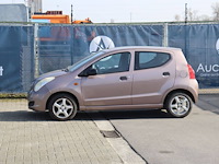 Personenauto suzuki alto benzine 68pk 2012 (marge) - afbeelding 1 van  1