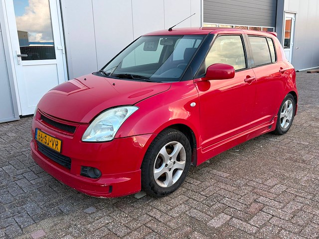 Personenauto suzuki swift benzine 2006 - afbeelding 1 van  1