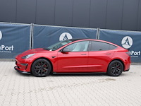 Personenauto tesla model 3 elektrisch 283pk 2021 (marge) - afbeelding 1 van  1