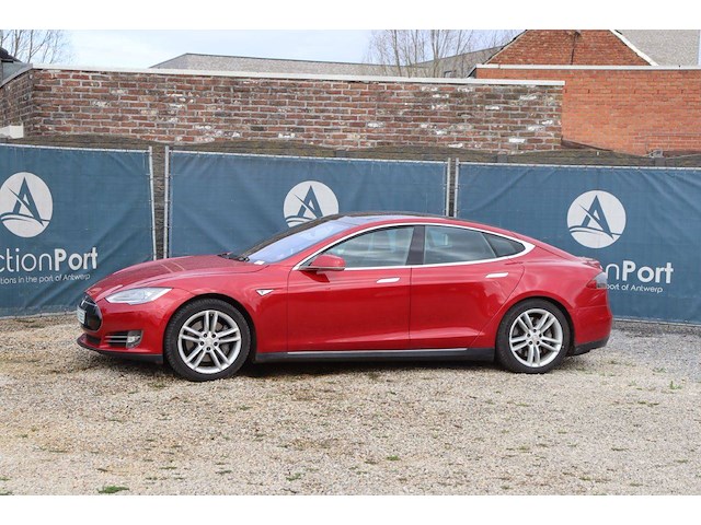 Personenauto tesla motors model s 85d elektrisch 2015 (marge) - afbeelding 1 van  1