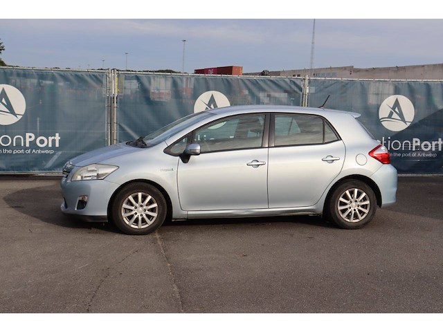 Personenauto toyota auris benzine-hybride 99pk 2011 (marge) - afbeelding 1 van  1
