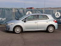 Personenauto toyota auris benzine-hybride 99pk 2011 (marge) - afbeelding 1 van  1