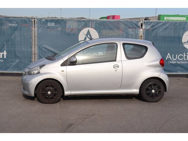 Personenauto toyota aygo benzine 68pk 2006 (marge) - afbeelding 1 van  1