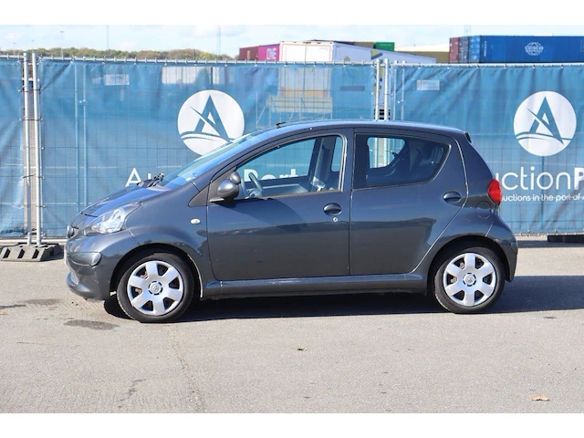 Personenauto toyota aygo benzine 68pk 2006 (marge) - afbeelding 1 van  1