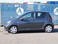 Personenauto toyota aygo benzine 68pk 2006 (marge)