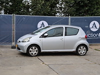 Personenauto toyota aygo benzine 68pk 2006