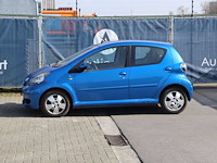 Personenauto toyota aygo benzine 68pk 2010 (marge)