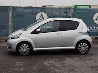 Personenauto toyota aygo benzine 68pk 2012 (marge)