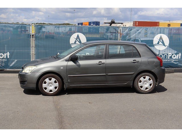 Personenauto toyota corolla benzine 97pk 2005 (marge) - afbeelding 1 van  1