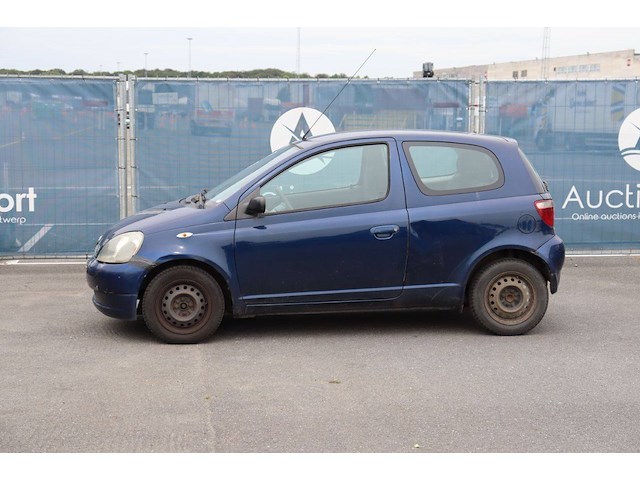 Personenauto toyota yaris benzine 69pk 2001 (marge) - afbeelding 1 van  1