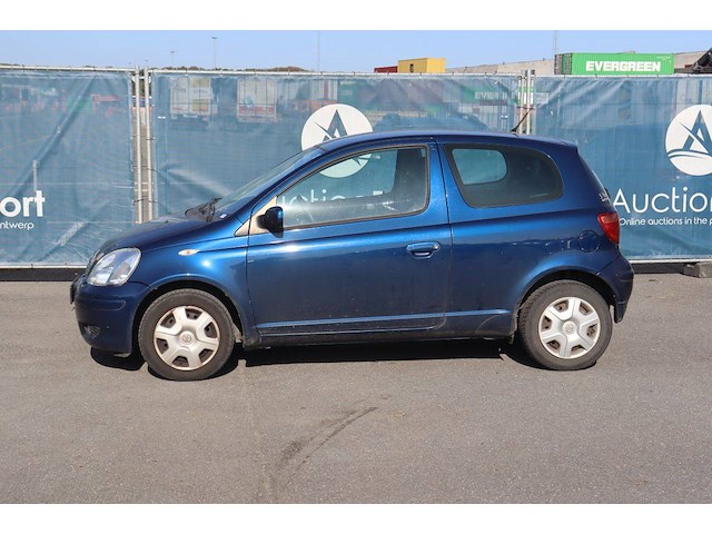 Personenauto toyota yaris benzine 69pk 2004 (marge) - afbeelding 1 van  1