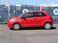 Personenauto toyota yaris benzine 69pk 2007 (marge)