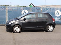 Personenauto toyota yaris benzine 69pk 2011 (marge) - afbeelding 1 van  1