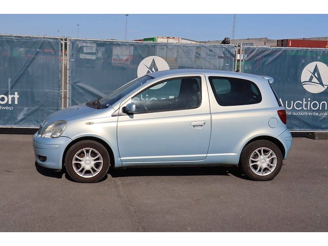 Personenauto toyota yaris benzine 72pk 2004 (marge) - afbeelding 1 van  1