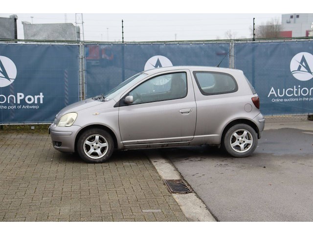 Personenauto toyota yaris diesel 90pk 2005 (marge) - afbeelding 1 van  1