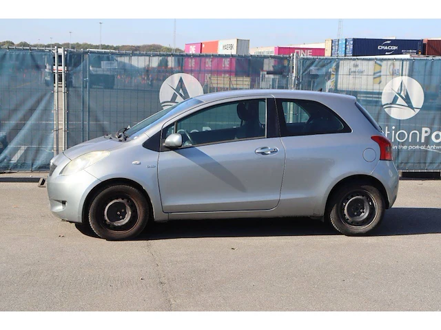 Personenauto toyota yaris diesel 90pk 2008 (marge) - afbeelding 1 van  1