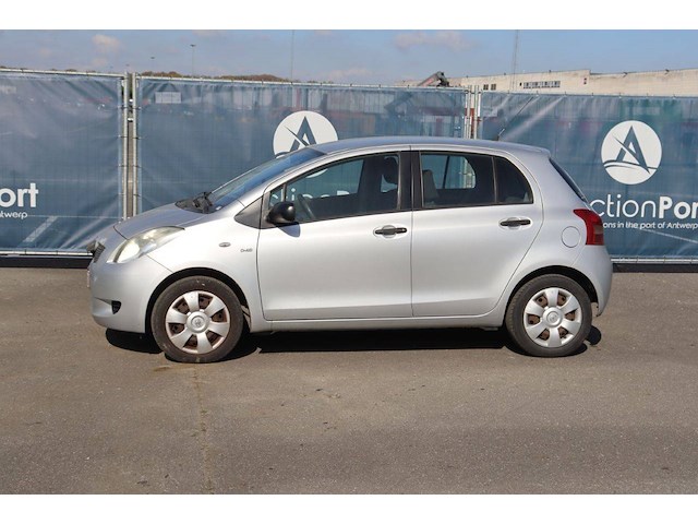 Personenauto toyota yaris diesel 90pk 2009 (marge) - afbeelding 1 van  1