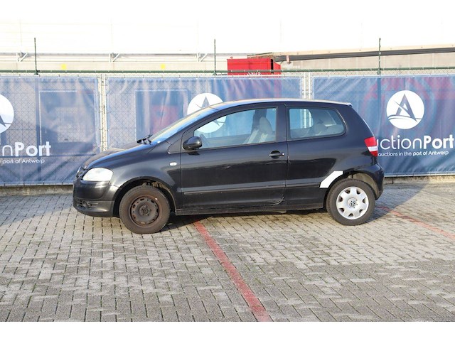 Personenauto volkswagen fox benzine 55pk 2005 (marge) - afbeelding 1 van  1