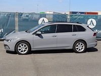 Personenauto volkswagen golf 8 benzine 2023 (marge)