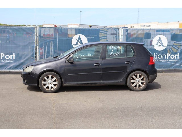 Personenauto volkswagen golf benzine 105pk 2004 (marge) - afbeelding 1 van  1