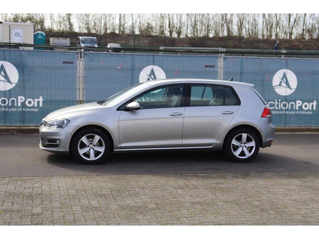 Personenauto volkswagen golf benzine 110pk 2016 (marge) - afbeelding 1 van  1