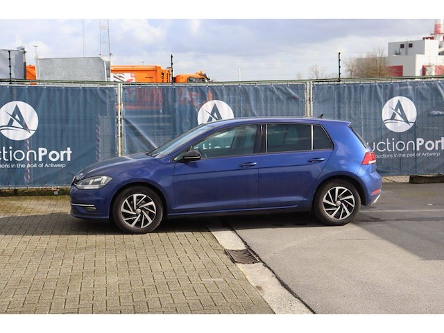 Personenauto volkswagen golf benzine 125pk 2018 (marge) - afbeelding 1 van  1