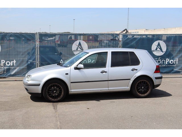 Personenauto volkswagen golf benzine 75pk 2002 (marge) - afbeelding 1 van  1