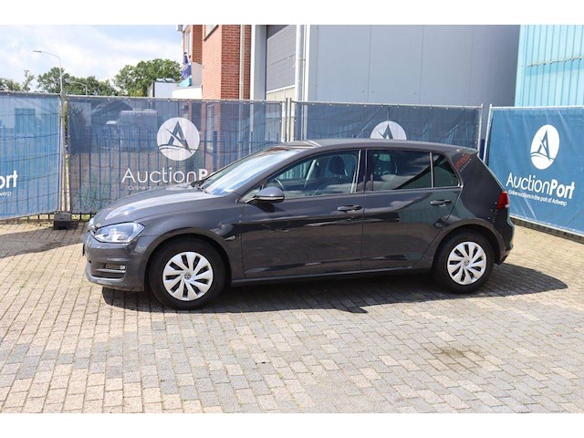 Personenauto volkswagen golf benzine 86pk 2014 - afbeelding 1 van  1