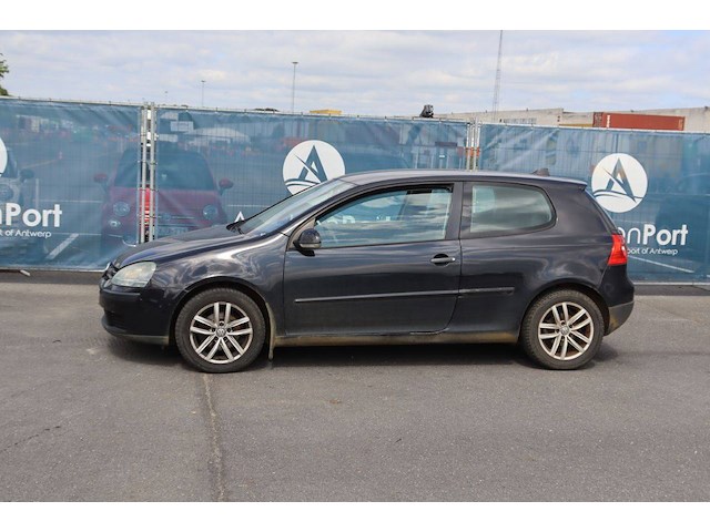 Personenauto volkswagen golf benzine 90pk 2006 (marge) - afbeelding 1 van  1