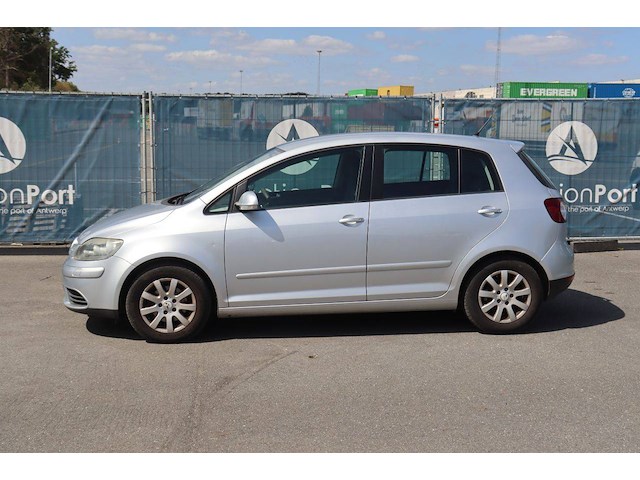 Personenauto volkswagen golf plus benzine 75pk 2006 (marge) - afbeelding 1 van  1
