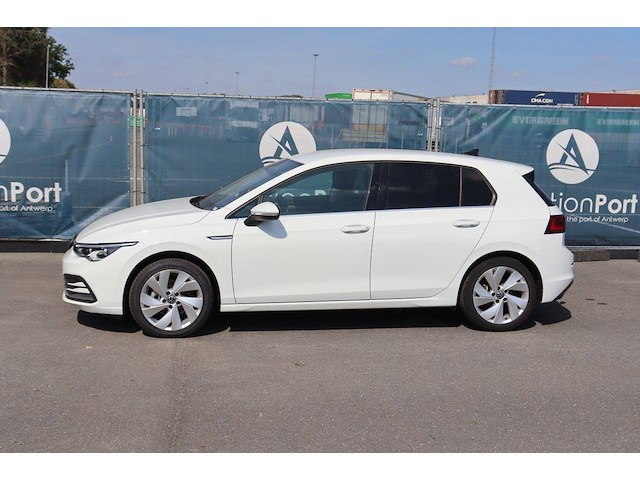 Personenauto volkswagen golf viii mild-hybride benzine 149pk 2020 (marge) - afbeelding 1 van  1