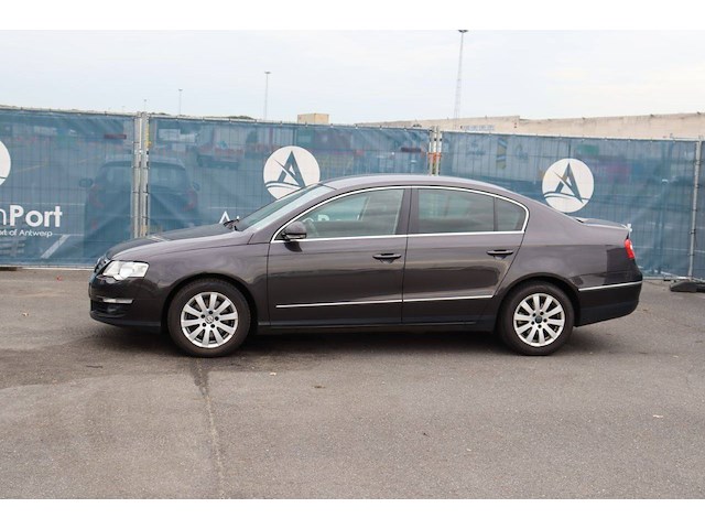 Personenauto volkswagen passat diesel 105pk 2007 (marge) - afbeelding 1 van  1