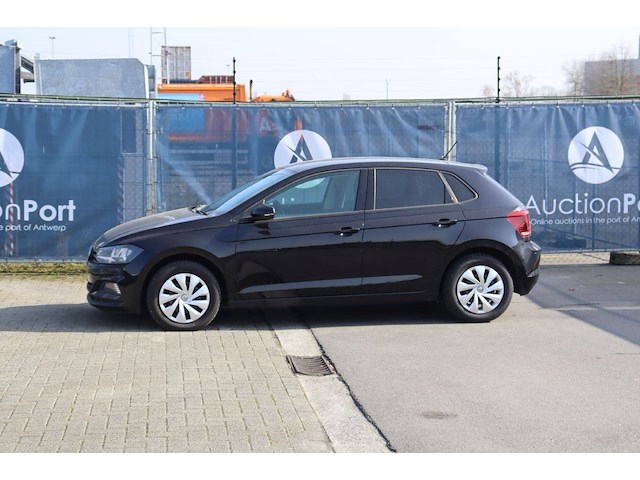 Personenauto volkswagen polo benzine 95pk 2017 (marge) - afbeelding 1 van  1