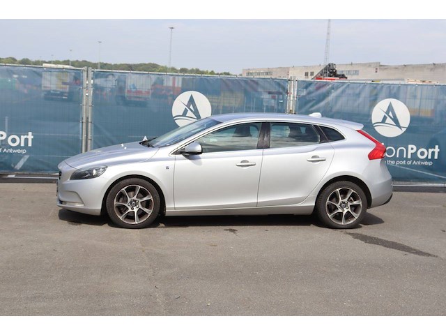 Personenauto volvo v40 diesel 120pk 2015 (marge) - afbeelding 1 van  1