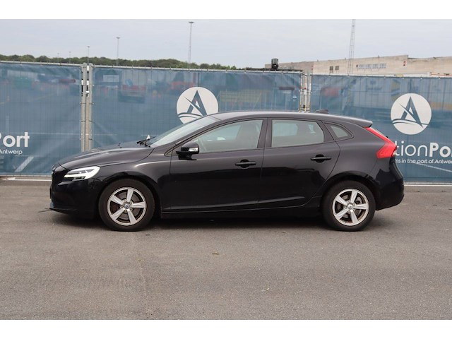 Personenauto volvo v40 diesel 120pk 2017 (marge) - afbeelding 1 van  1