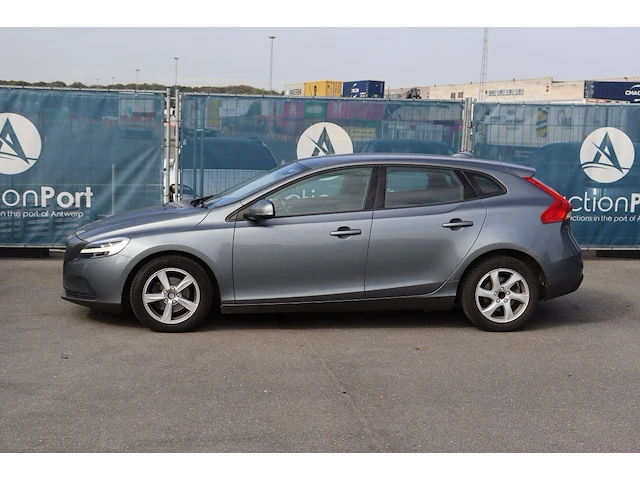 Personenauto volvo v40 diesel 120pk 2017 (marge) - afbeelding 1 van  1