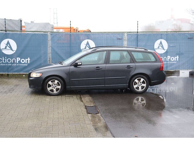 Personenauto volvo v50 diesel 110pk 2010 (marge) - afbeelding 1 van  1