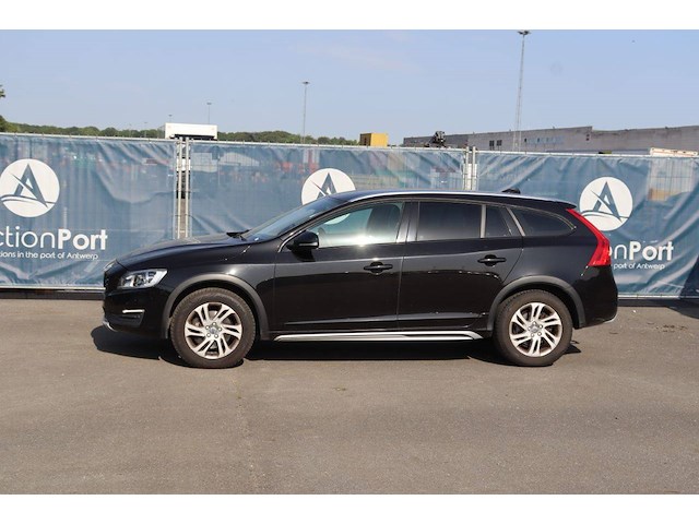Personenauto volvo v60 diesel 150pk 2017 (marge) - afbeelding 1 van  1