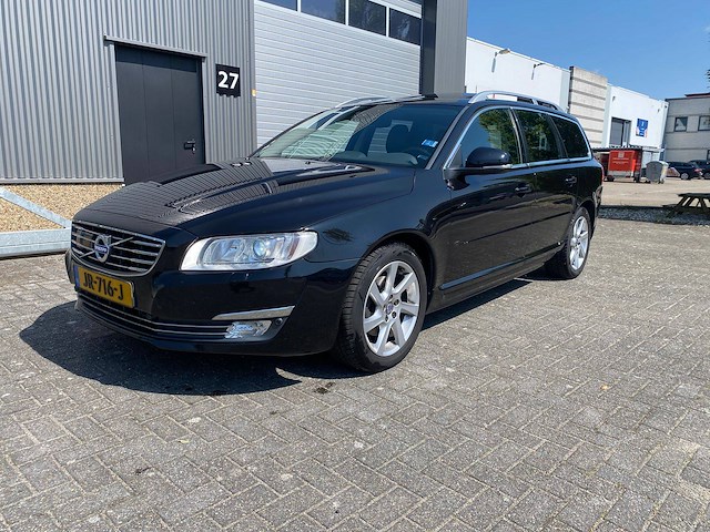 Personenauto volvo v70 2.0 diesel 180pk 2016 - afbeelding 1 van  1