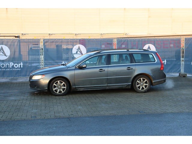 Personenauto volvo v70 diesel 110pk 2010 (marge) - afbeelding 1 van  1