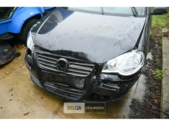 Personenauto vw polo - afbeelding 8 van  9