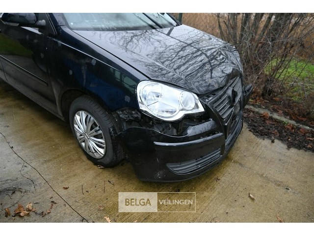 Personenauto vw polo - afbeelding 9 van  9