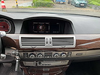 Personenauto - afbeelding 10 van  19