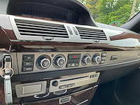 Personenauto - afbeelding 13 van  19