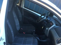 Personenauto - afbeelding 11 van  13